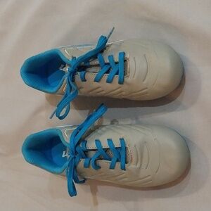 Kids Size 1 Lotto Cleats